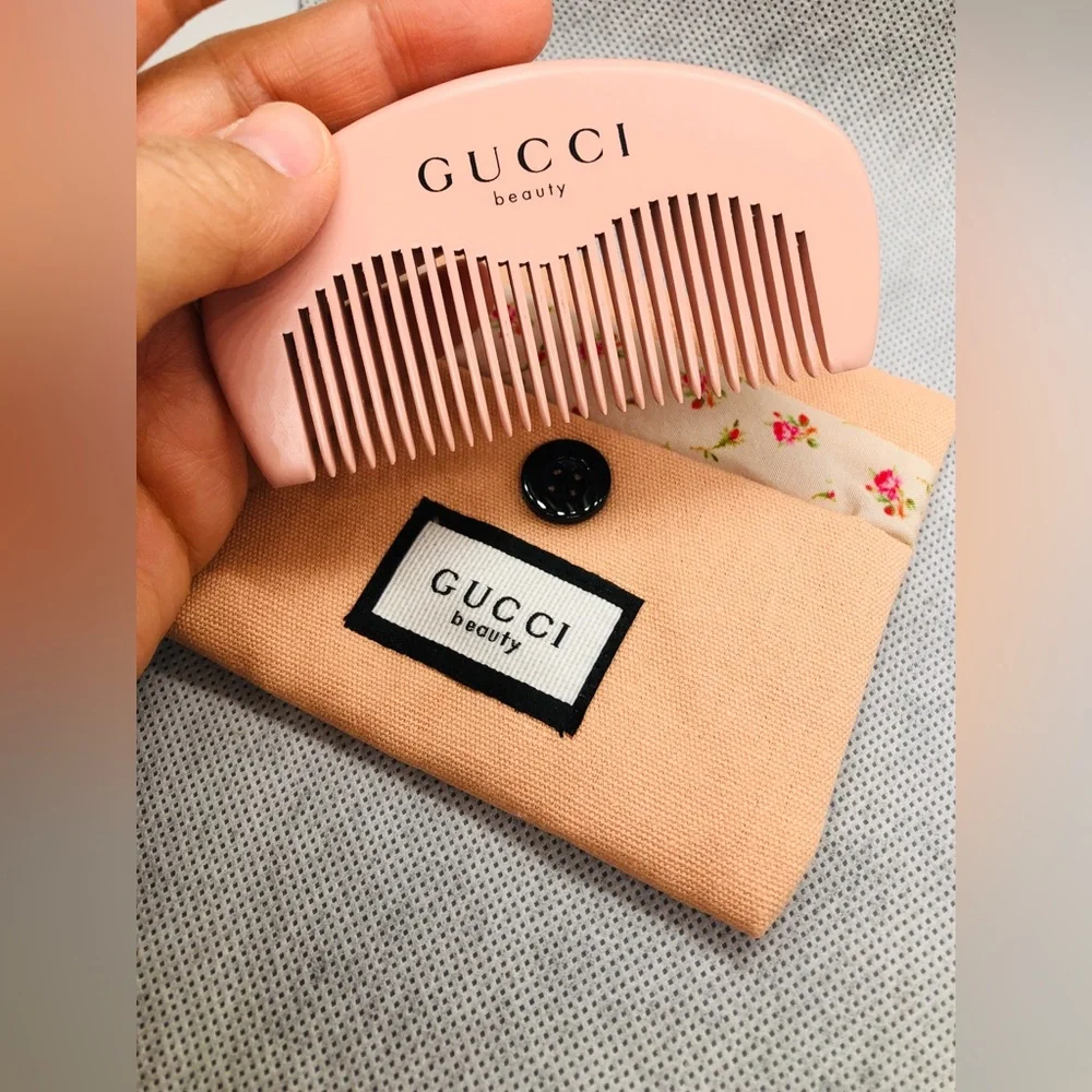 Gucci Pink Pocket Comb with Peach Canvas Pouch